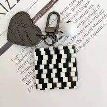 ba06ca5b290e350f35728439be5e6385