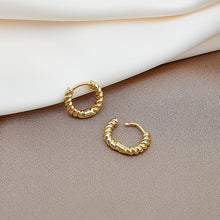 0250db36b87c447e62b3927a7d1590ef