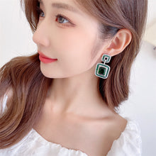 3d47b1ae84e40076ad3acc88a81e576c