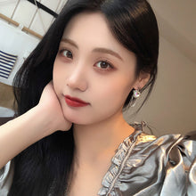 9dc42f68208d612c11443e101e22f06d