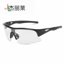 e5acd073e390c663e78f125d47353d9b