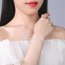 adecd0f6d43eea2df0ae8cb78e305161