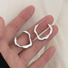 706dabf493d467ed30111bf87336f7e5