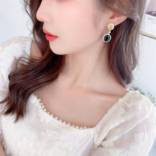 3ca2c61d65b6f2ad106f74be684d6117