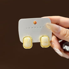 b8df8e4a107f7cc1f40decd27de5a18e