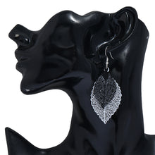 00a4543e617f541c14a638c1ad956148